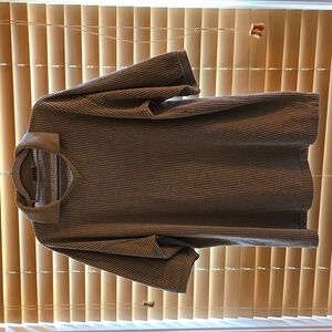 11). Pre-owned Men's loose fit polo T shirt